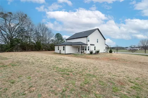 Exterior - 2847 Lebanon Rd, Pendleton, SC 29670 photo 5 of 6