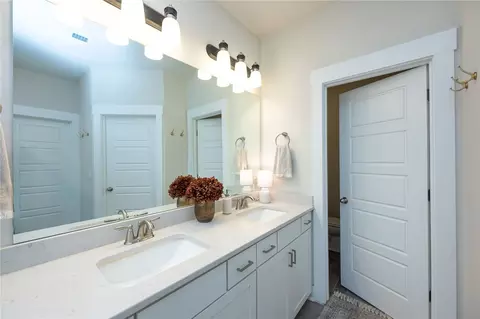 Bath - 2847 Lebanon Rd, Pendleton, SC 29670 photo 1 of 6