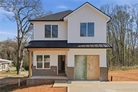 356 Thompson St, Pendleton, SC 29670
