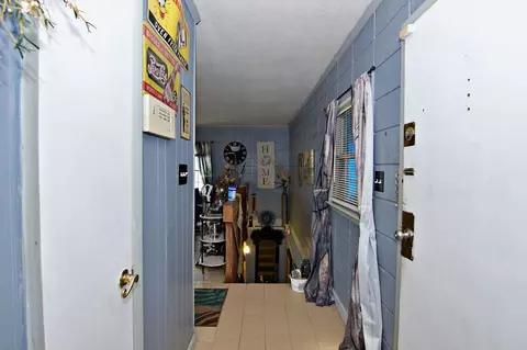 Entry Way - 41 Third Ave, Iva, SC 29655 photo 1 of 1