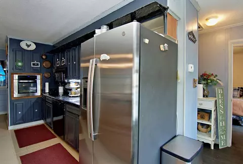 Kitchen - 41 Third Ave, Iva, SC 29655 photo 2 of 3