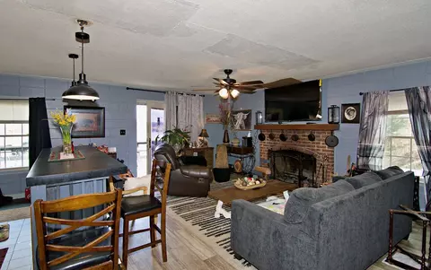 Living - 41 Third Ave, Iva, SC 29655 photo 1 of 3