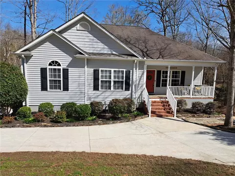 102 Davis Dr, Piedmont, SC 29673