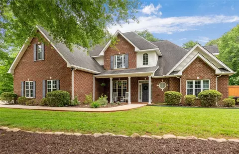 103 Crepe Myrtle Ln, Anderson, SC 29625