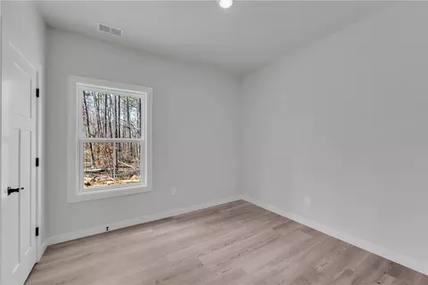 Bedroom - 426 E Sheffield Dr, Westminster, SC 29693 photo 2 of 5
