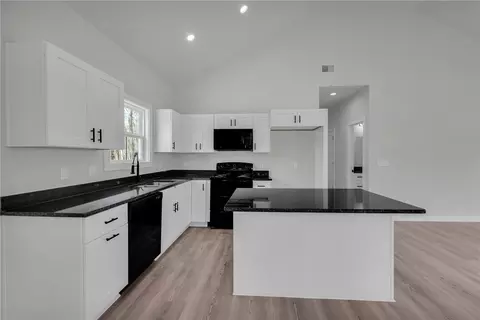 Kitchen - 426 E Sheffield Dr, Westminster, SC 29693 photo 1 of 2
