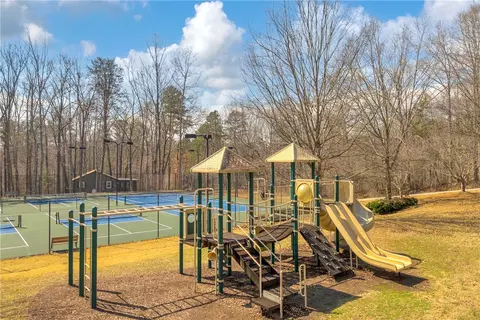 View/Area - 426 E Sheffield Dr, Westminster, SC 29693 photo 9 of 11