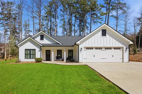 119 Brook Ln, Seneca, SC 29672