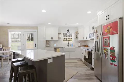 Kitchen - 119 Brook Ln, Seneca, SC 29672 photo 1 of 5