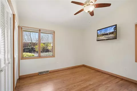 Bedroom - 231 Lakeside Dr, Walhalla, SC 29691 photo 5 of 6