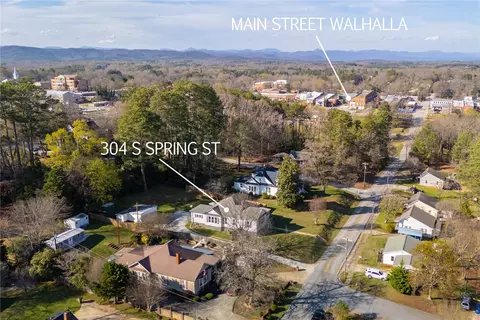 304 S Spring St, Walhalla, SC 29691 photo 6