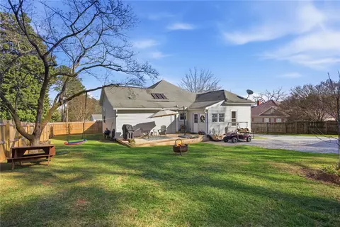 304 S Spring St, Walhalla, SC 29691 photo 3