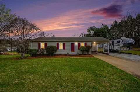 242 Vera Holliday Rd, Six Mile, SC 29682