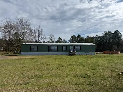 909 Glenwood St - 5 Acres Ext, Belton, SC 29627