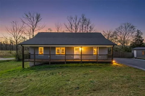 745 Dave Nix Rd, Seneca, SC 29678