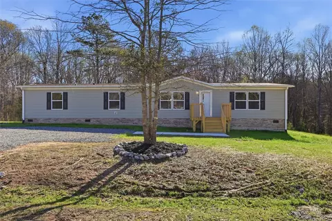 113 Loveland Dr, Williamston, SC 29697
