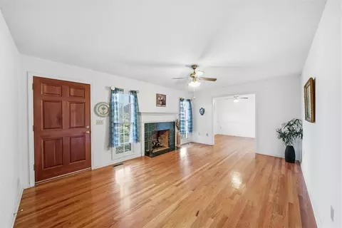 Living - 98 Mountain View Dr, Walhalla, SC 29691 photo 1 of 3