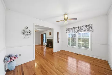 Living - 98 Mountain View Dr, Walhalla, SC 29691 photo 3 of 3