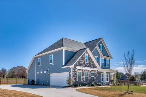 145 Coppermine Dr, Easley, SC 29642 photo 2