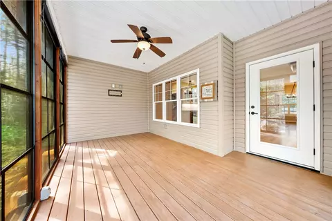 Exterior - 104 Springdale Ct, Central, SC 29630 photo 5 of 10