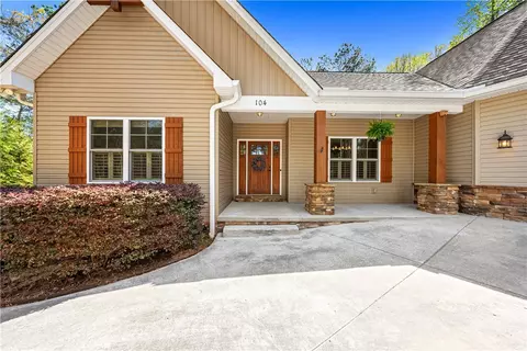 Exterior - 104 Springdale Ct, Central, SC 29630 photo 8 of 10