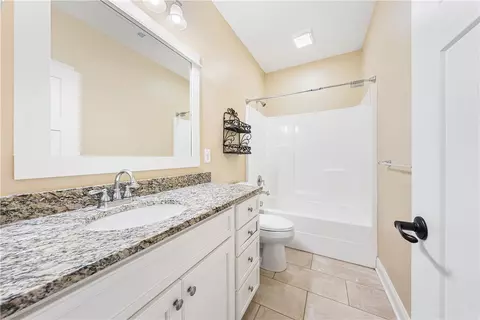 Bath - 104 Springdale Ct, Central, SC 29630 photo 1 of 2