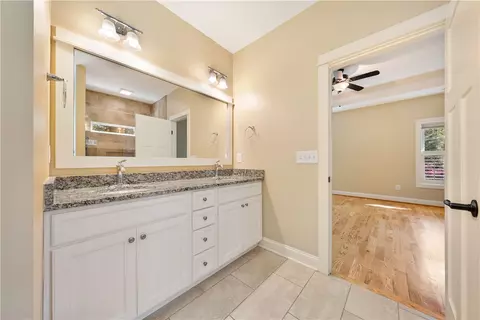 Bath - 104 Springdale Ct, Central, SC 29630 photo 2 of 2