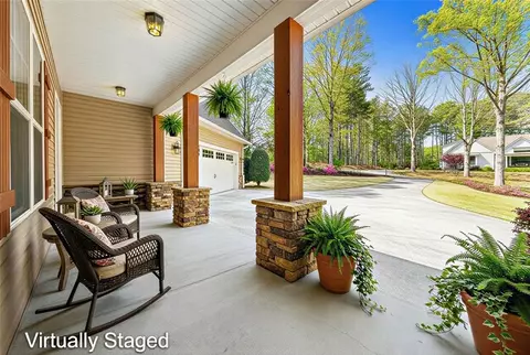Exterior - 104 Springdale Ct, Central, SC 29630 photo 2 of 10