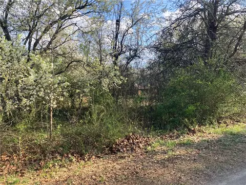 71 Hicks Dr # -A, Starr, SC 29684