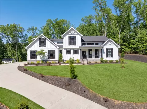 110 Royal Oaks Dr, Anderson, SC 29625