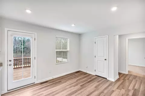 Entry Way - 150 Queens Mill Ct, Pendleton, SC 29670 photo 2 of 6