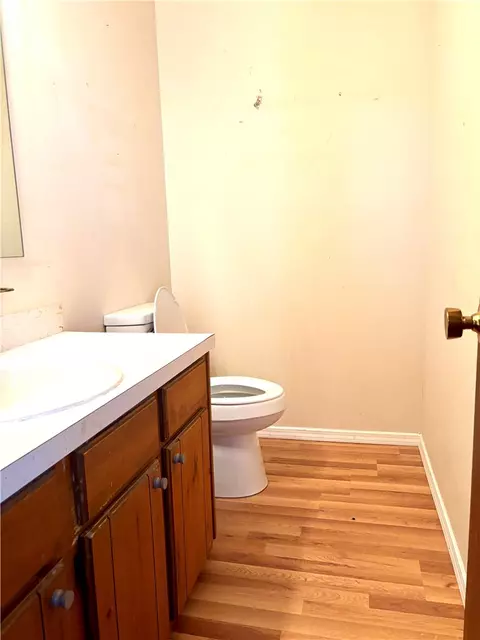Bath - 112 Ross Dr, Starr, SC 29684 photo 3 of 3
