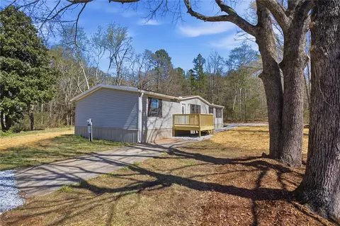 202 Greenbriar Dr, Seneca, SC 29678