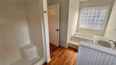 Bath - 134 Glendale Ln, Easley, SC 29640 photo 2 of 2