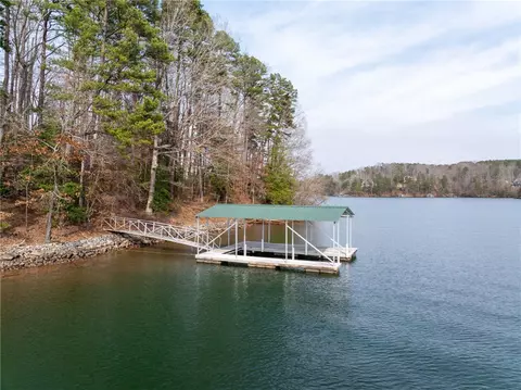 537 Peninsula Rd, West Union, SC 29696