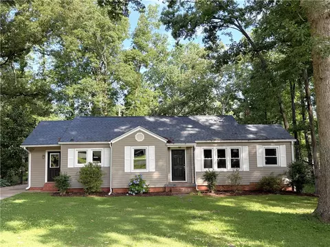 106 Evans Pl, Clemson, SC 29631