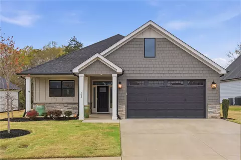 104 Stanbury Dr, Clemson, SC 29631