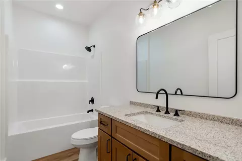 Bath - 125 Cambridge Ln, Pendleton, SC 29670 photo 3 of 3