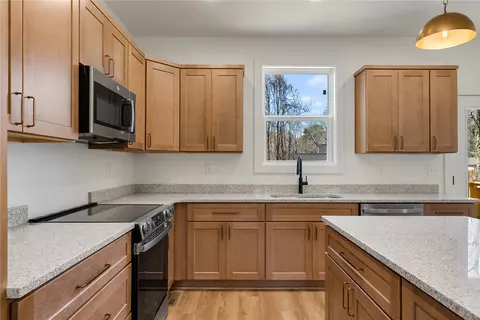 Kitchen - 125 Cambridge Ln, Pendleton, SC 29670 photo 3 of 3
