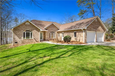 435 Cleveland Ferry Rd, Fair Play, SC 29643