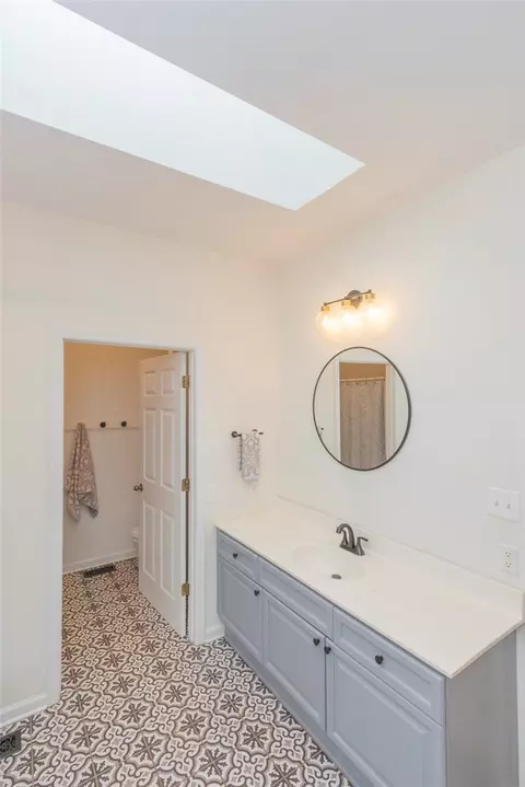Bath - 108 Pearman Dr, Pendleton, SC 29670 photo 5 of 5