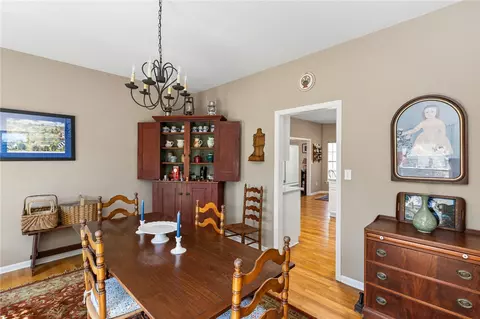 Dining - 108 Pearman Dr, Pendleton, SC 29670 photo 4 of 4