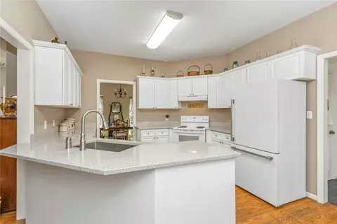 Kitchen - 108 Pearman Dr, Pendleton, SC 29670 photo 2 of 4