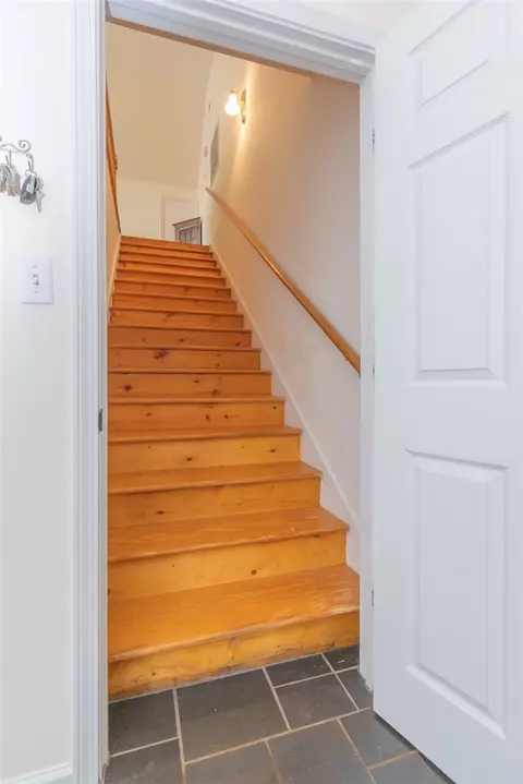 Entry Way - 108 Pearman Dr, Pendleton, SC 29670 photo 5 of 5