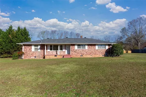 107 Lucius Ave, Belton, SC 29627