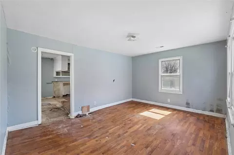 Living - 1500 Phyllis Dr, Anderson, SC 29621 photo 1 of 9