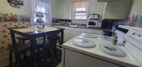 Kitchen - 114 Hampton St, Pelzer, SC 29669 photo 2 of 2
