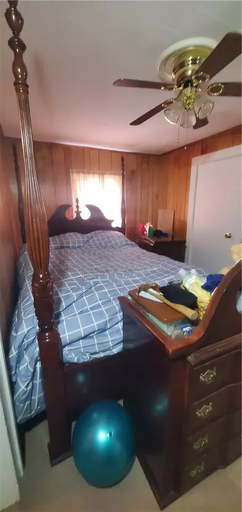 Bedroom - 114 Hampton St, Pelzer, SC 29669 photo 2 of 5