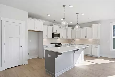 229 Summerall Ln, Seneca, SC 29678 photo 6