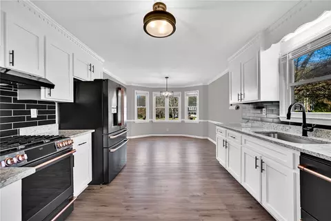 Kitchen - 1509 Crestview Rd, Easley, SC 29642 photo 5 of 5